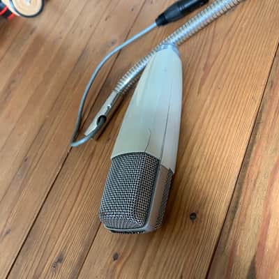 Sennheiser MD 421-2 Cardioid Vintage Dynamic Microphone 1960s - 1970s - White image 4