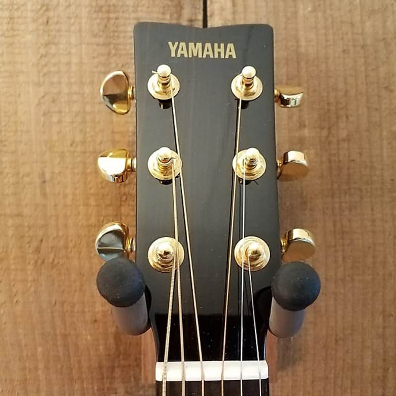 Yamaha DW-7 Dreadnought Acoustic Guitar Natural w/ Hardshell Case