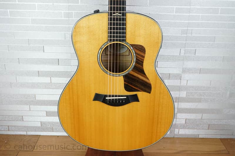 Taylor 618e 2015 – Natural – Extreme Flamed Maple Back & Sides image 1