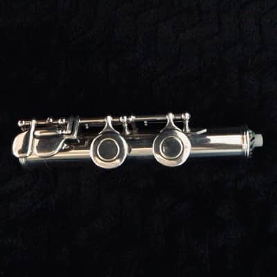 💥Yamaha YFL-225 11 Flute image 17