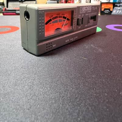 Boss TU-6 Guitar Tuner image 5