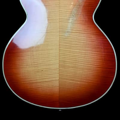 Höfner President Guitar from mid 60's in Cherry Burst with original Bag image 7