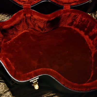 Guild Deluxe Hardshell Case for Acoustic Bass Guild B30 B50 in Like New Condition image 7