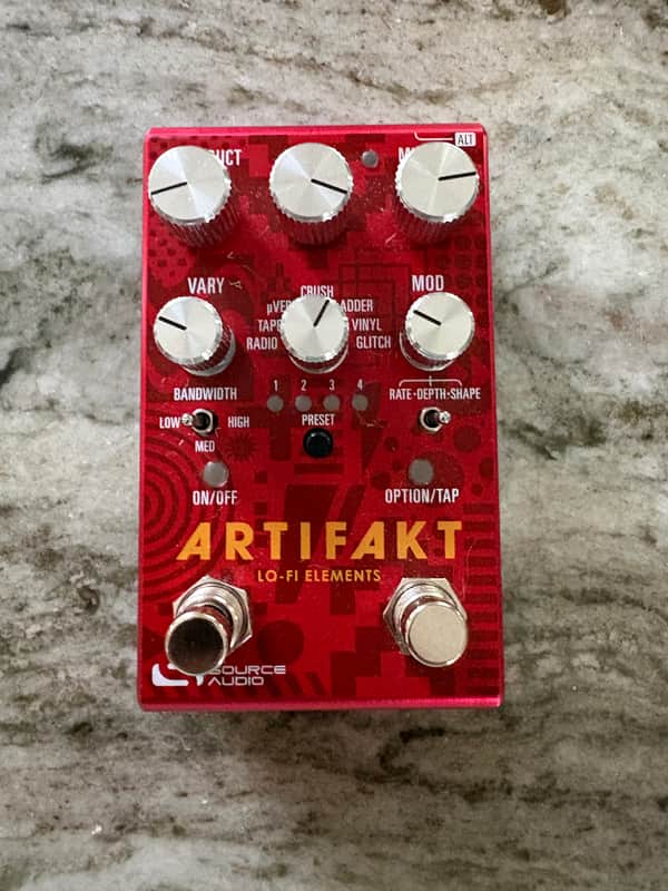 Source Audio Artifakt Lo-fi Elements 2024 - Present - Red