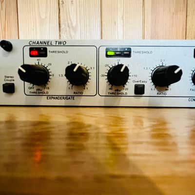 dbx 266xs Dual-Channel Compressor / Gate 2010s - Silver image 3