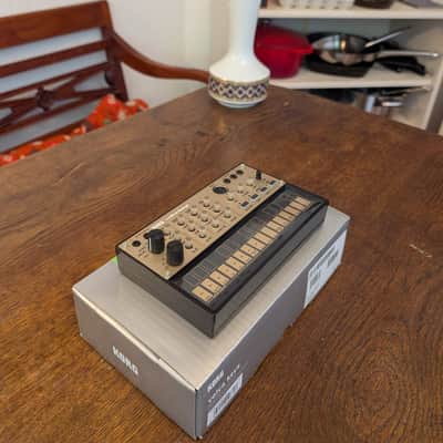 Korg Volca Keys Analog Loop Synthesizer 2013 - Present - Gold/Black image 3