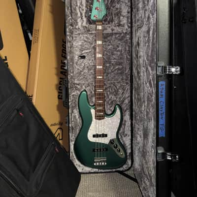 Fender Adam Clayton Artist Series Signature Jazz Bass 2015 - Present - Sherwood Green Metallic image 4