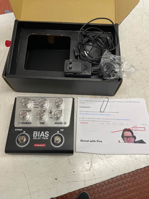 Positive Grid Bias delay twin pedal image 1