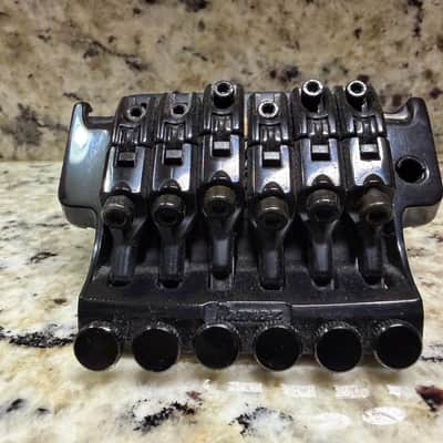 Ibanez Edge Tremolo Bridge - Black image 2
