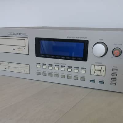 Akai CD3000XL MIDI Stereo Sampler 32MB