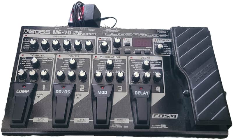 Acoustasonic 30 Guitar Amp and Boss ME-70 Effects Pedal image 1