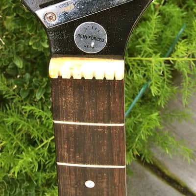 VINTAGE 60'S TEISCO/ZEN ON/VICTORIA DOUBLE PICKUP GUITAR image 3