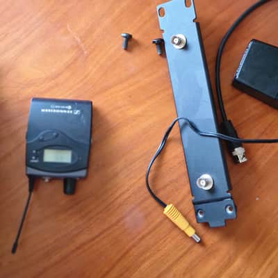 Sennheiser Sennheiser EW 300 IEM G2 SR 300 + EK 300 Stereo UHF 830-866MHz Rack image 16