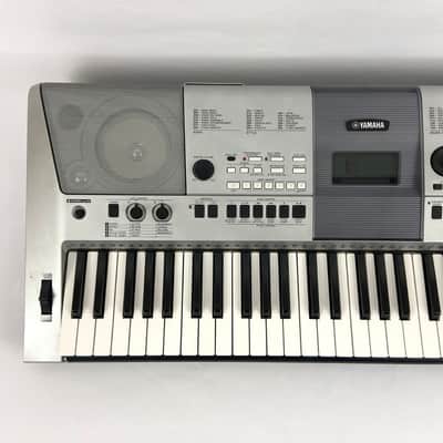 Yamaha PSR-e413 image 3