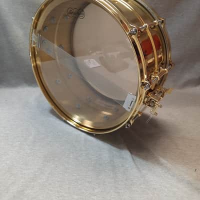Ludwig Limited Edition Supraphonic "Brass Beauty" 6.5x14" Snare Drum with Brass Tube Lugs and P86 Millennium Strainer image 8