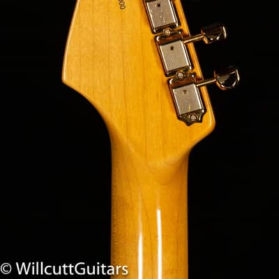 Fender Stevie Ray Vaughan Stratocaster 3-Color Sunburst (000) image 6
