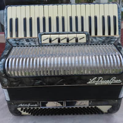 LODUCA BROS PETITE GRANDE 1960's 3/4 120 BASS ACCORDION BLACK PEARL IMMACULATE on SALE!$! image 2