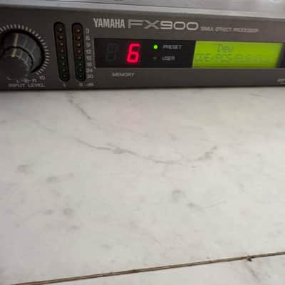 Yamaha FX900 Effect processor image 3