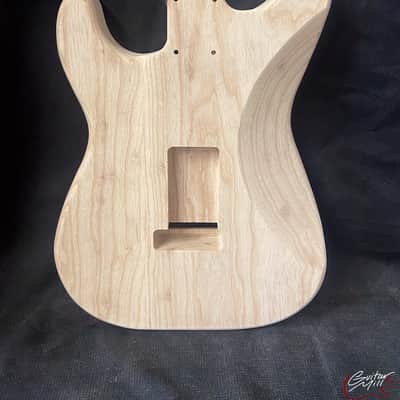 Guitar Mill S-Style Body / 2 pc. Ultra Light Swamp Ash / 3 lbs. 11 oz. (#GIN-3771) image 2