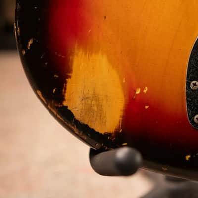 Fender Vintage 1962 Jazzmaster Electric Guitar - 3-Tone Sunburst with Hardshell Case - Used image 15