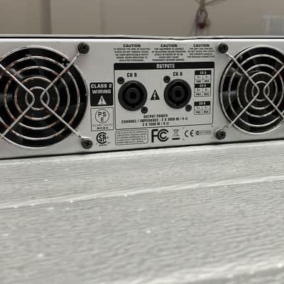 Behringer iNUKE NU6000 6000-Watt Power Amplifier 2010s - Standard image 2