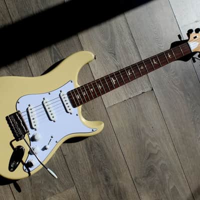 PRS "SE John Mayer Silver Sky, Moon White" GIGBAG image 1