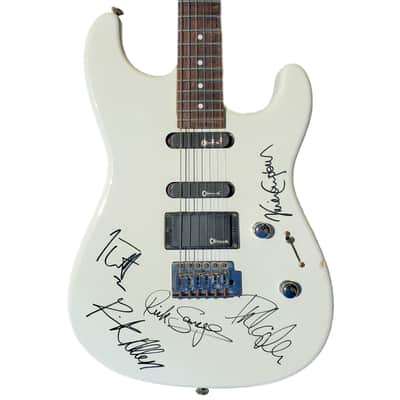 CHARVETTE BY CHARVEL - SIGNED BY DEF LEPPARD - The David Leach Collection image 2