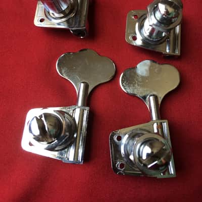 Peavey Bass tuning machines (1 is broke) 1980's image 2