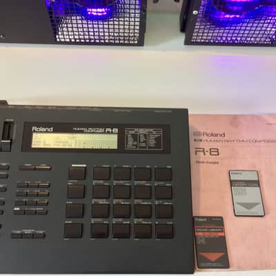 ROLAND R 8 1989 black + 3 memory cards + manual Near Mint condition ! image 5