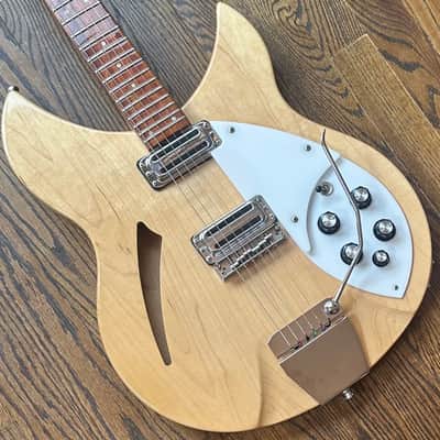 1996 Rickenbacker 330 - (Accent Vibrato) w/ OHSC image 4