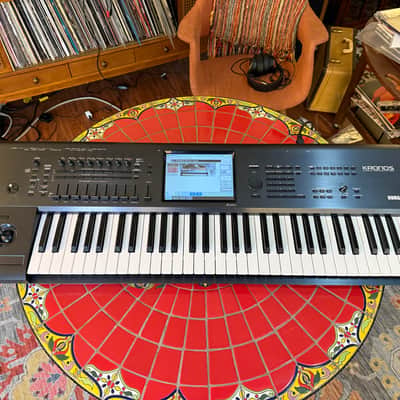 Korg Kronos 61 With OS 3.1.4 Loaded - Low Use - Excellent Condition! image 2
