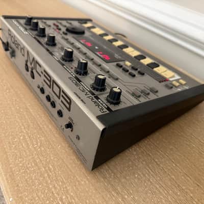 Roland MC-303 Groovebox 1990 - 1998 - Silver image 7
