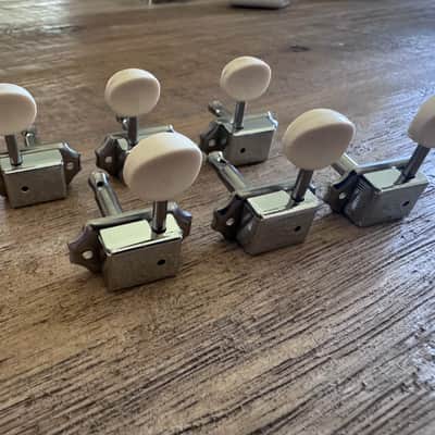 Epiphone J-45 Tuning Keys 3 per side - Set of 6 image 1
