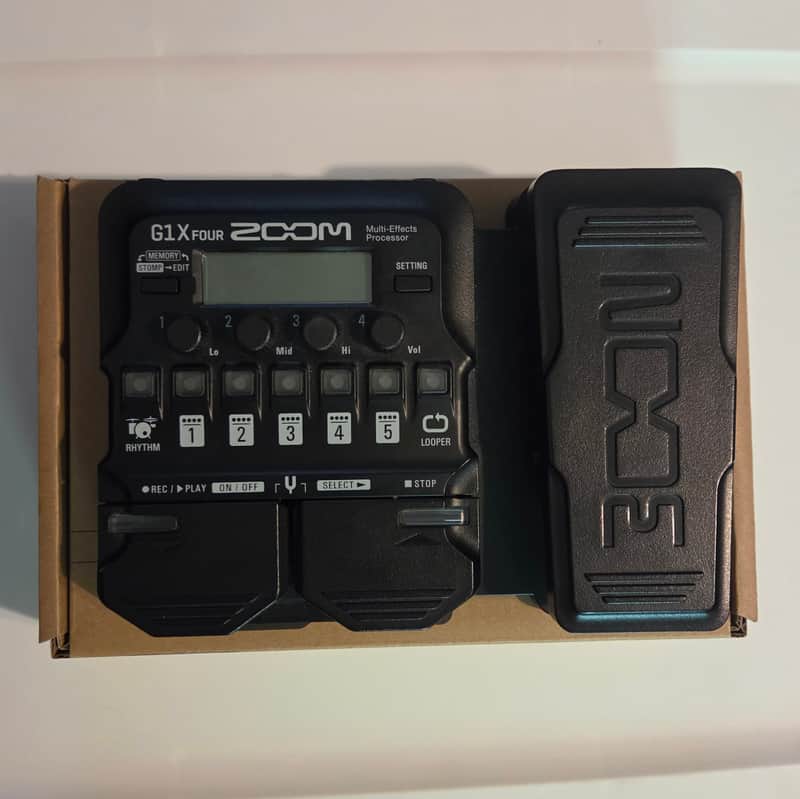 Zoom G1X Four
