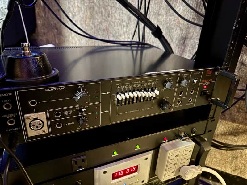 Roland SVC-350 Vocoder Plus Rackmount Vocoder | Reverb
