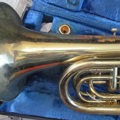 Bach 1106 brand Marching Baritone Horn with case and mouthpiece, Made in USA image 5