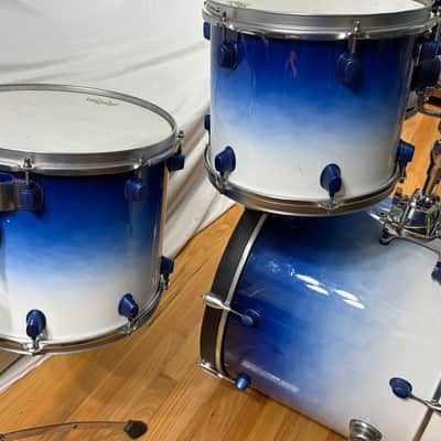 Mapex Pro M Blue & White Fade Drum Set image 3