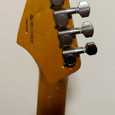 Fender Kurt Cobain Road Worn Jaguar 2012 - 3-Color Sunburst image 7