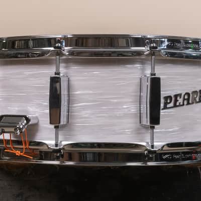 Pearl President Series 5.5x14 Phenolic White Oyster Snare Drum image 10