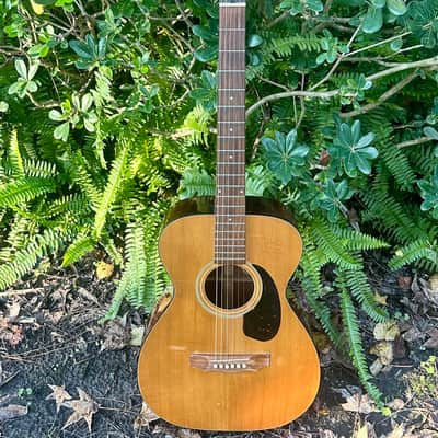 1973 Guild F-20 Troubador image 2