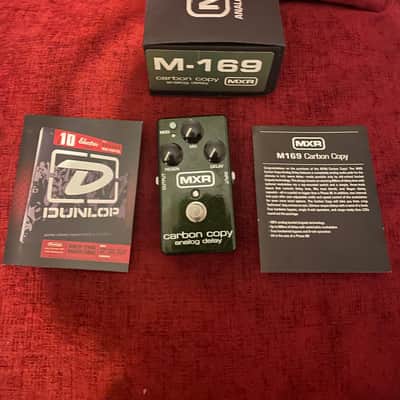 (Boxed) MXR M169 Carbon Copy Analog Delay 2008 - Present - Green image 1