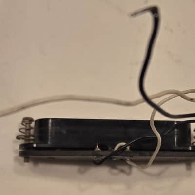 Fender Stratocaster 1976 all original leads cover screws and springs image 3
