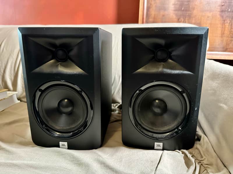 JBL LSR305 2-Way Active Studio Monitors (Pair) 2010s - Black image 1