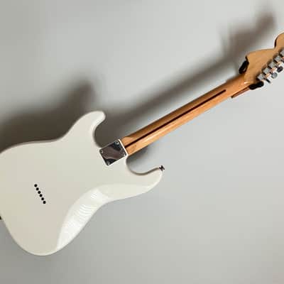 Squier Tom Delonge Stratocaster - Olympic White image 2