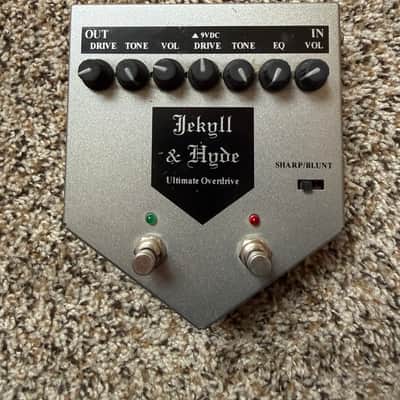 Visual Sound Jekyll & Hyde Ultimate Overdrive V1 2000s - Silver image 1