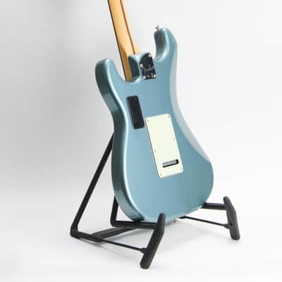 Fender Deluxe Roadhouse Strat (2018) image 3