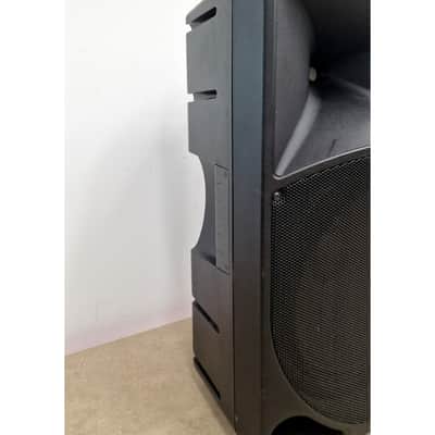 Mackie Thump 15 - 1000w - Black - Good image 8