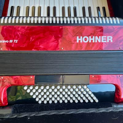 Hohner Bravo III 72 Chromatic Piano Accordion - Red - w/ Original Rolling Case image 3