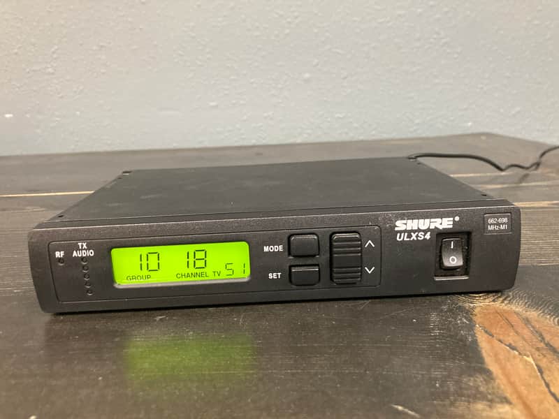 Shure ULXS4 Standard Wireless Receiver (M1 Band: 662–698 MHz)
