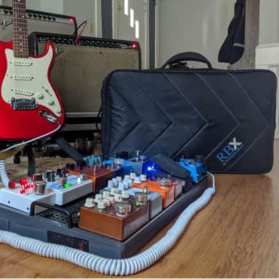 Reunion Blues RBX-24, Pedalboard/Gear Case 24" x 14" image 7
